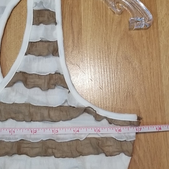 Suzy Shier white & tan ruffle tunic top large NWT - Picture 6 of 8